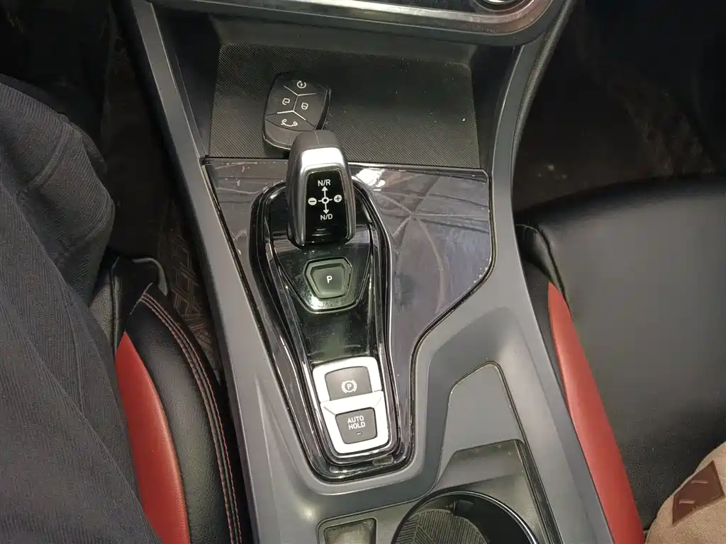 Lynk & Co 01 2019 2.0T 2WD Pure Version China VI фото 14