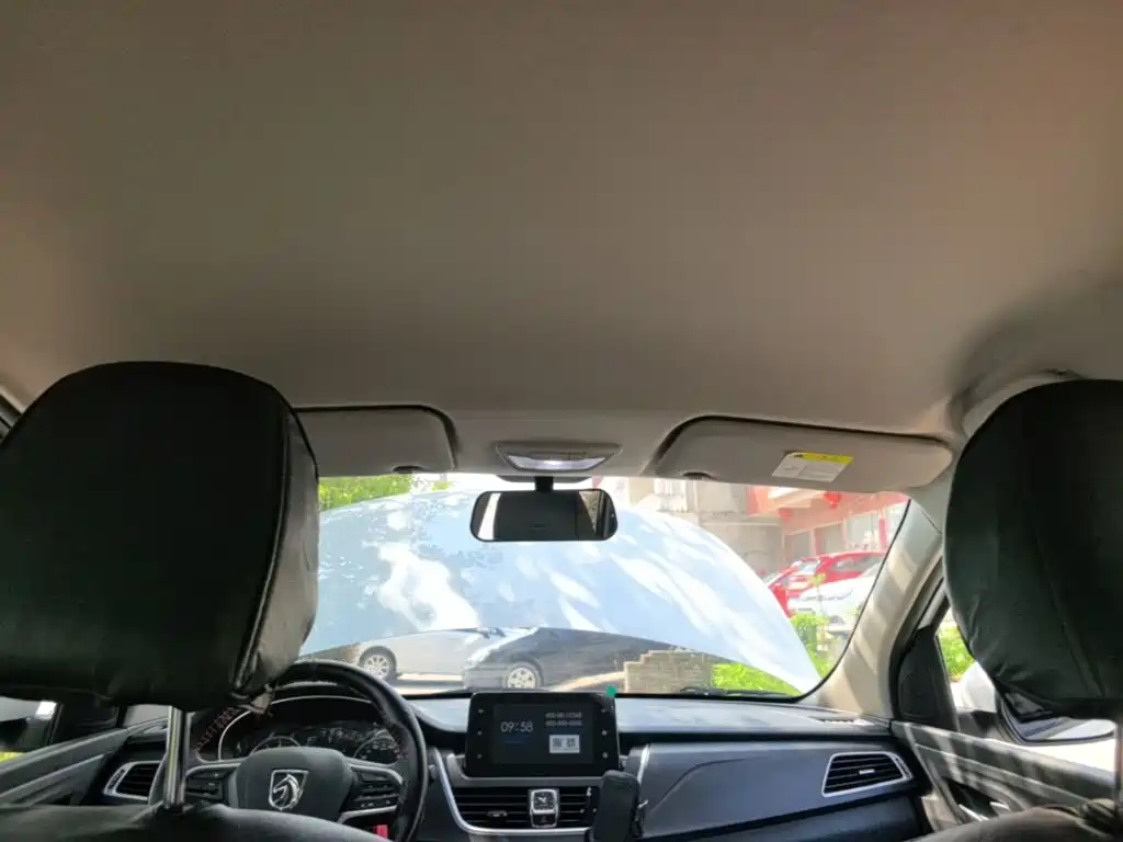 Baojun 730 2020 2019 1.5T Manual Fashion Edition 7-Seater China VI
