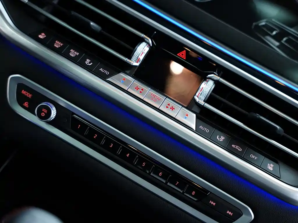 BMW X6 M 2022 X6 M фото 44