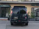 Photo 5 - GMC Savana