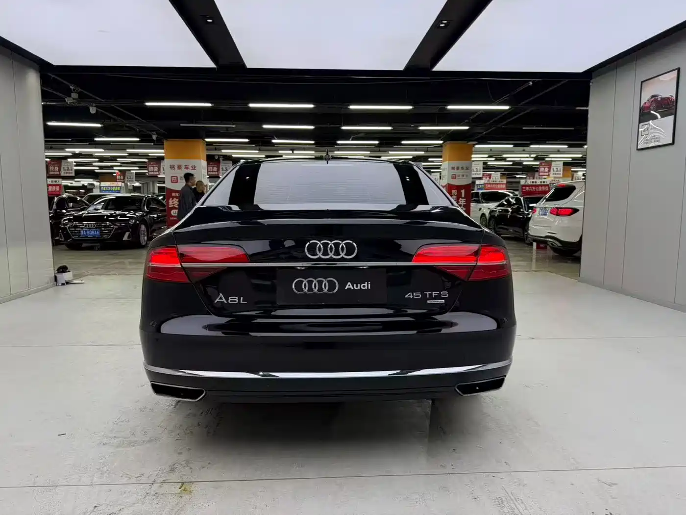 Audi A8 2013 A8L 45 TFSI quattro Luxury фото 4