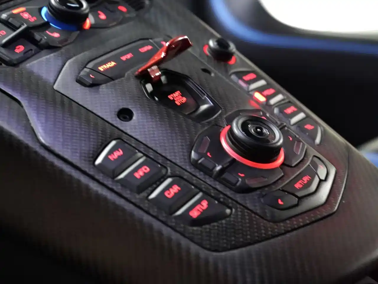 Lamborghini Aventador 2012 2011 LP 700-4