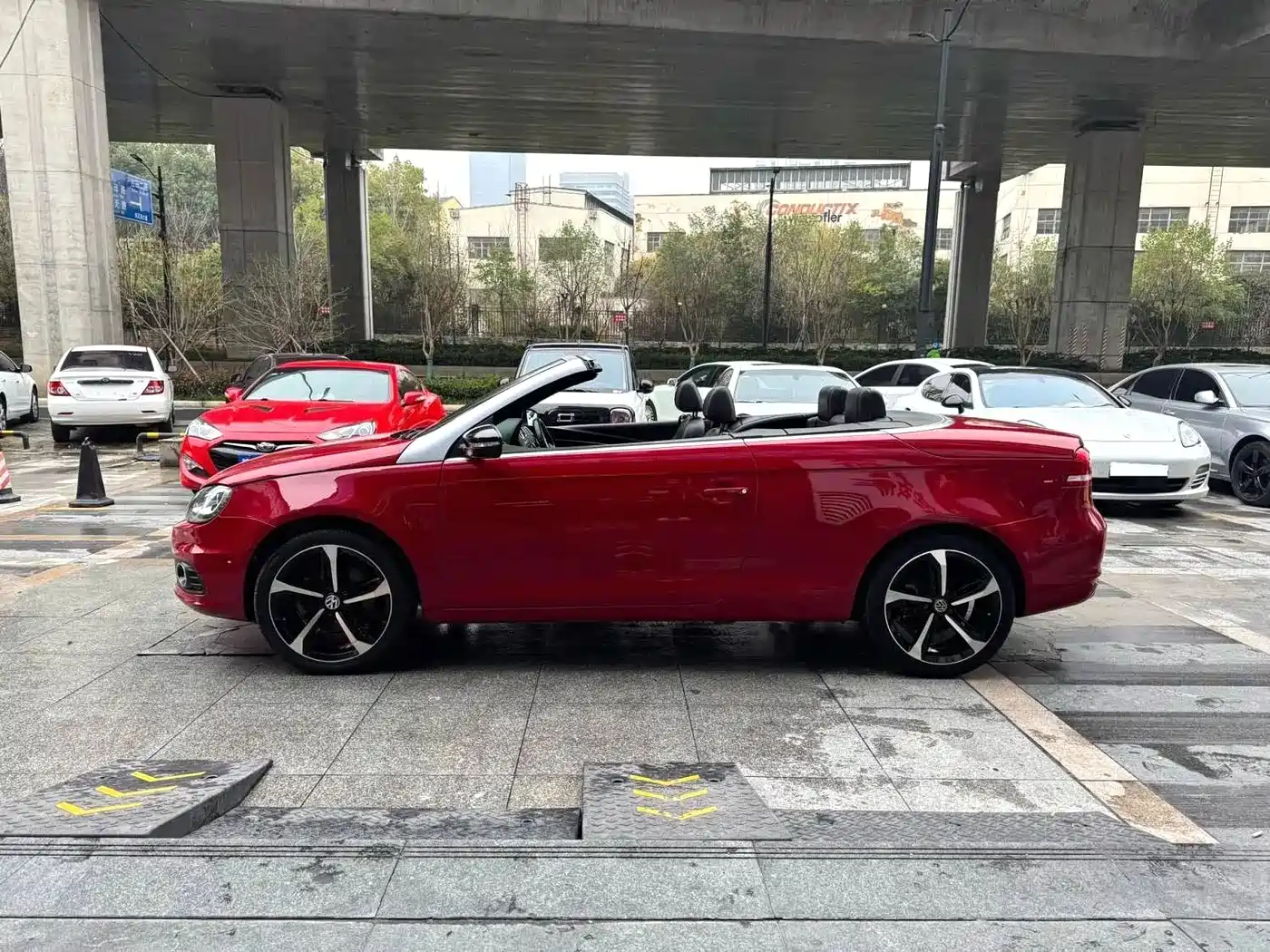 Volkswagen Eos 2011 Model 2.0TSI фото 6