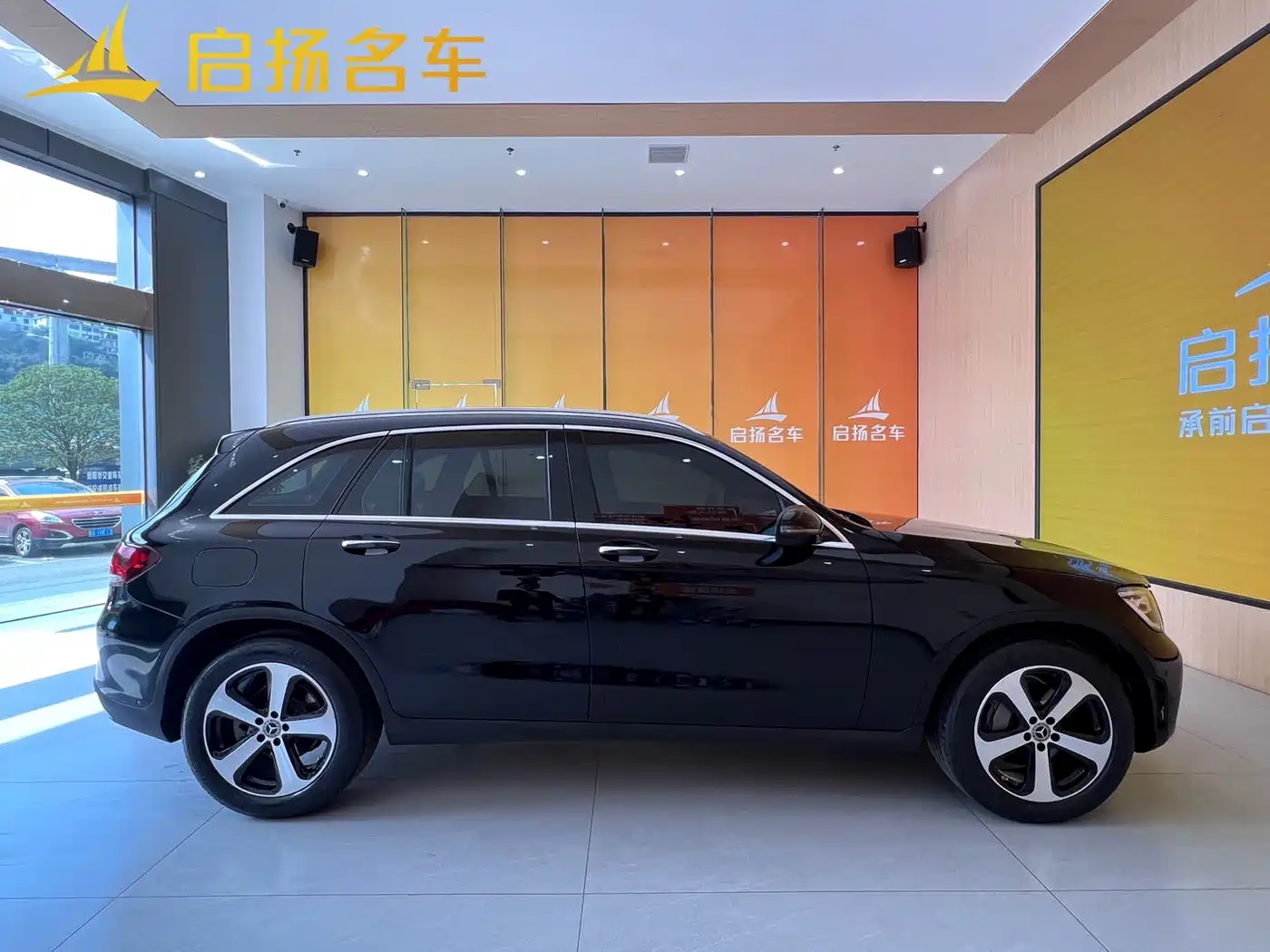 Mercedes-Benz GLC 2022 Model GLC 260 L 4MATIC Dynamic Edition фото 3