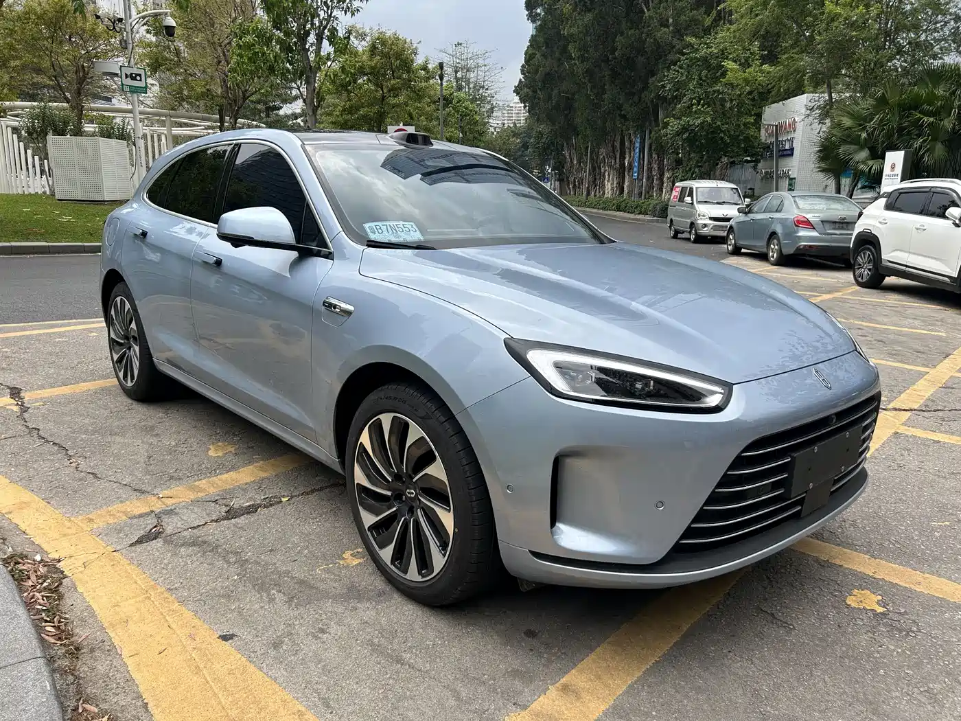 AITO Wenjie AITO M5 2023 Extended Range AWD Smart Drive Edition фото 3
