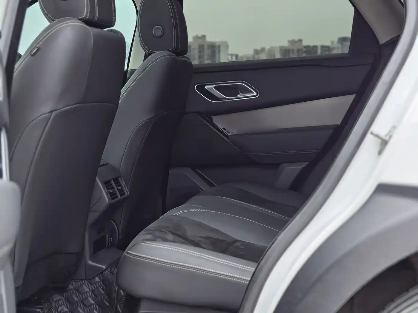 Land Rover Range Rover Velar 2020 P250 фото 3