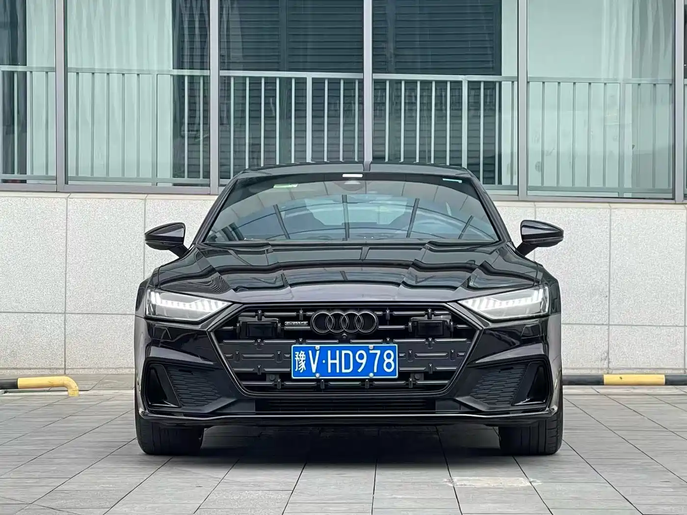 Audi A7L 2022 2022 45 TFSI quattro S-line Black Warrior Edition