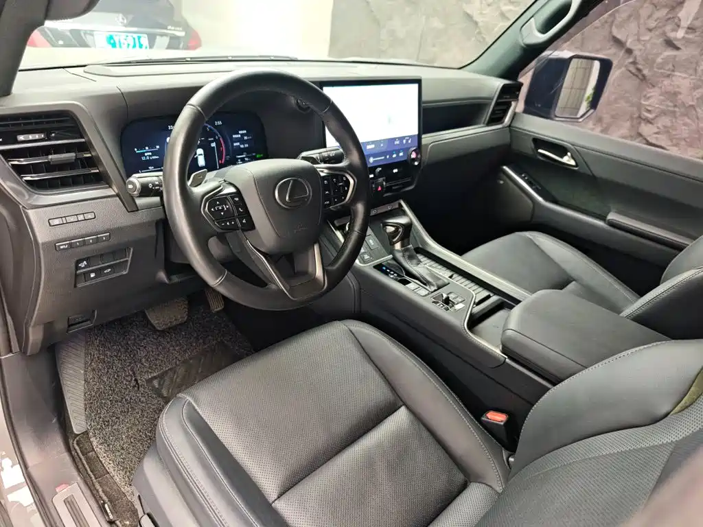 Lexus GX 2024 2024 OVERTRAIL Summit Edition