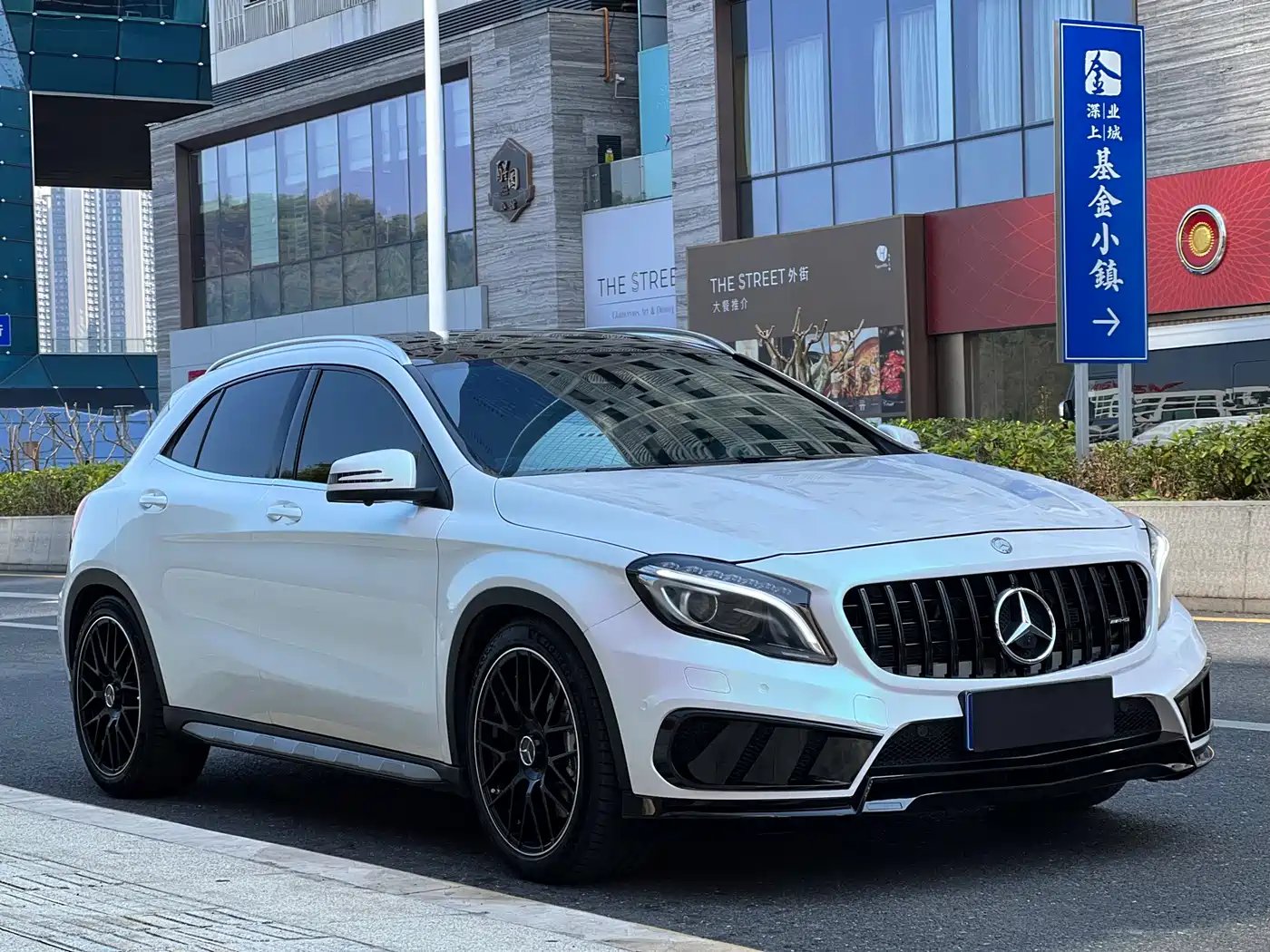 Mercedes-Benz GLA AMG 2016 AMG GLA 45 4MATIC фото 2