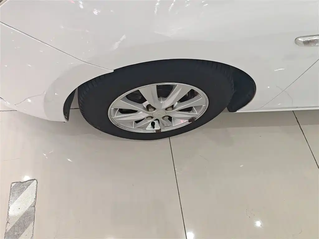 Chevrolet Sail 2015 Sail 3 1.3L AMT Ideal Edition фото 25