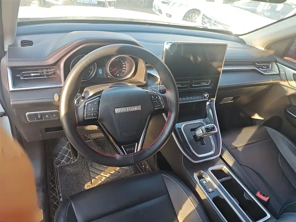 Haval M6 2021 PLUS 1.5T DCT Luxury Smart Connect фото 12