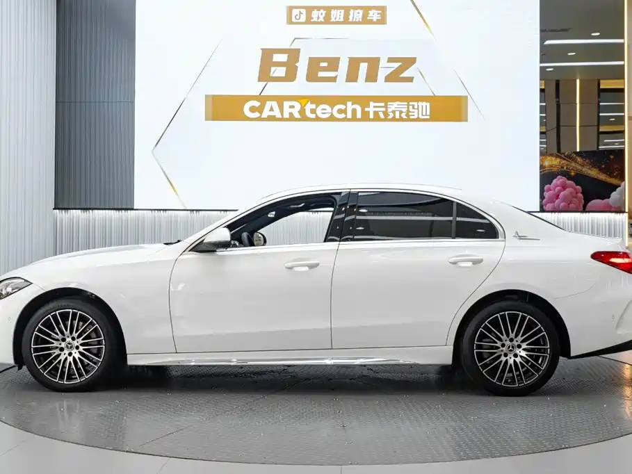 Фото 3 - Mercedes-Benz C-Class