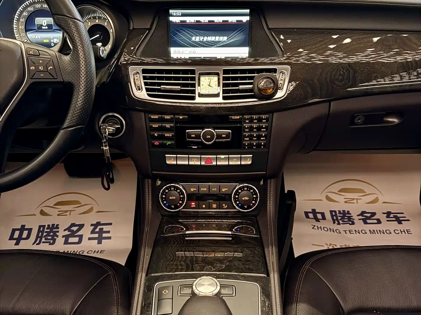 Mercedes-Benz CLS 2012 CLS 300 CGI фото 16