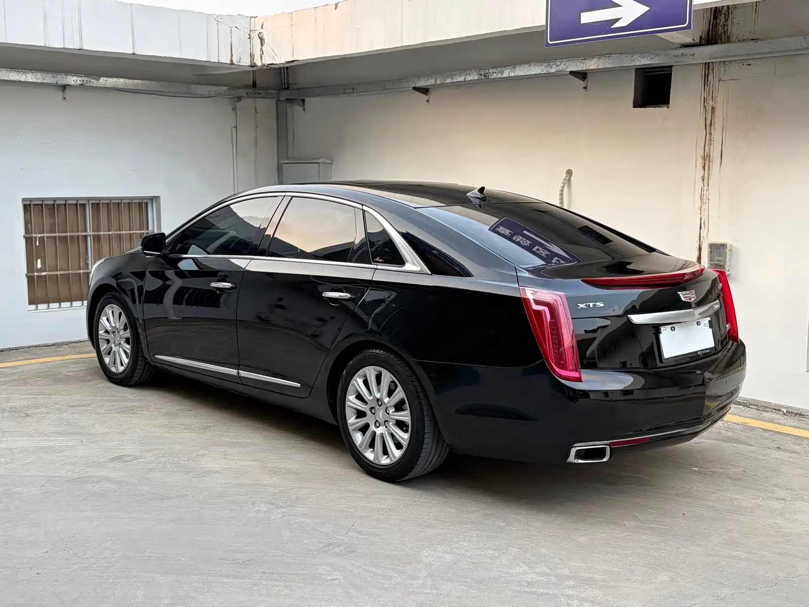Photo 20 - Cadillac XTS