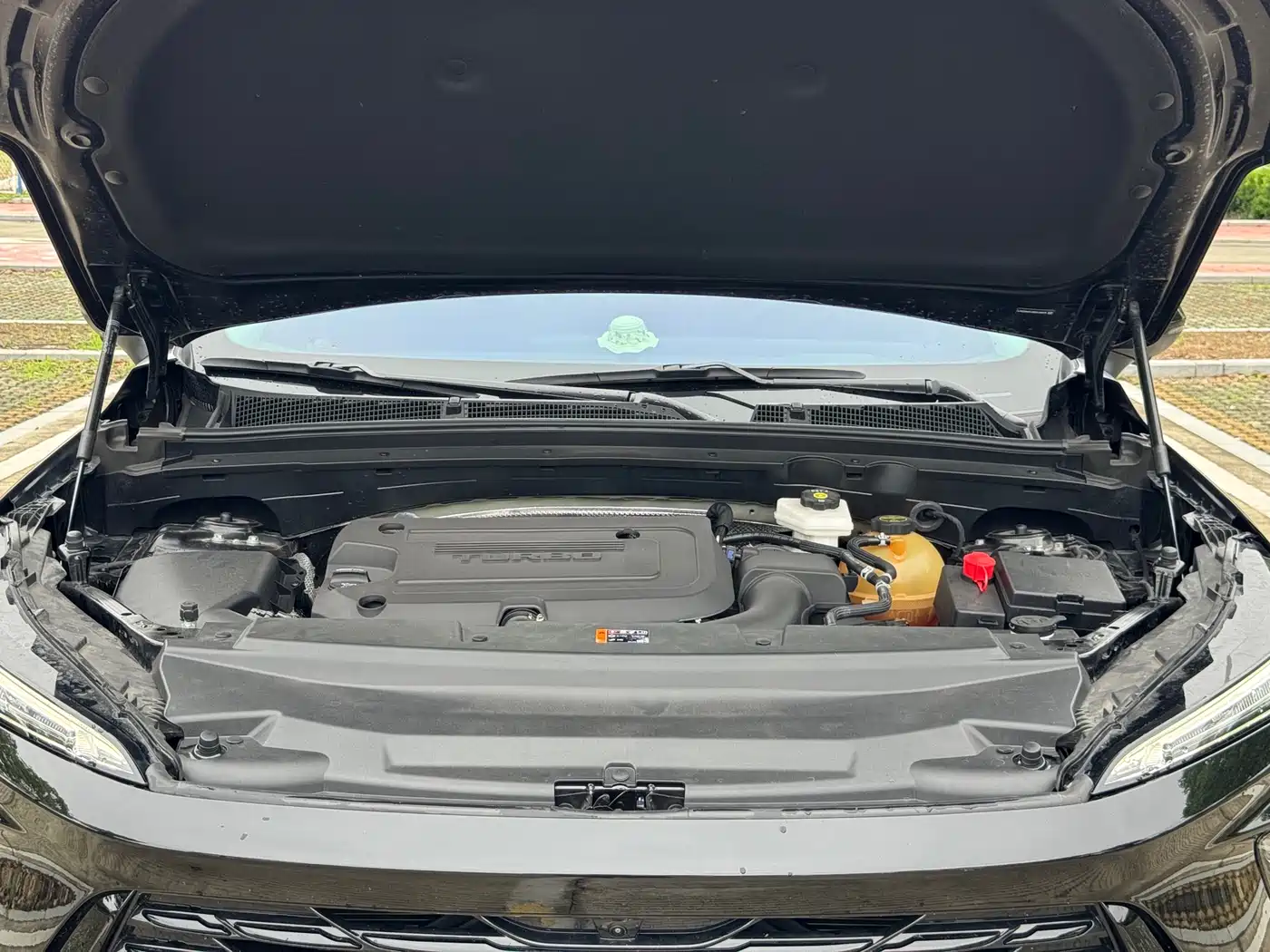 Buick Envision Plus 2025 Enclave Plus 28T 2WD Platinum Edition фото 19