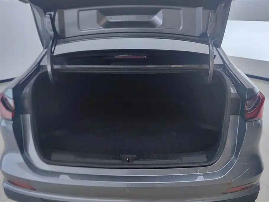 ROEWE I5