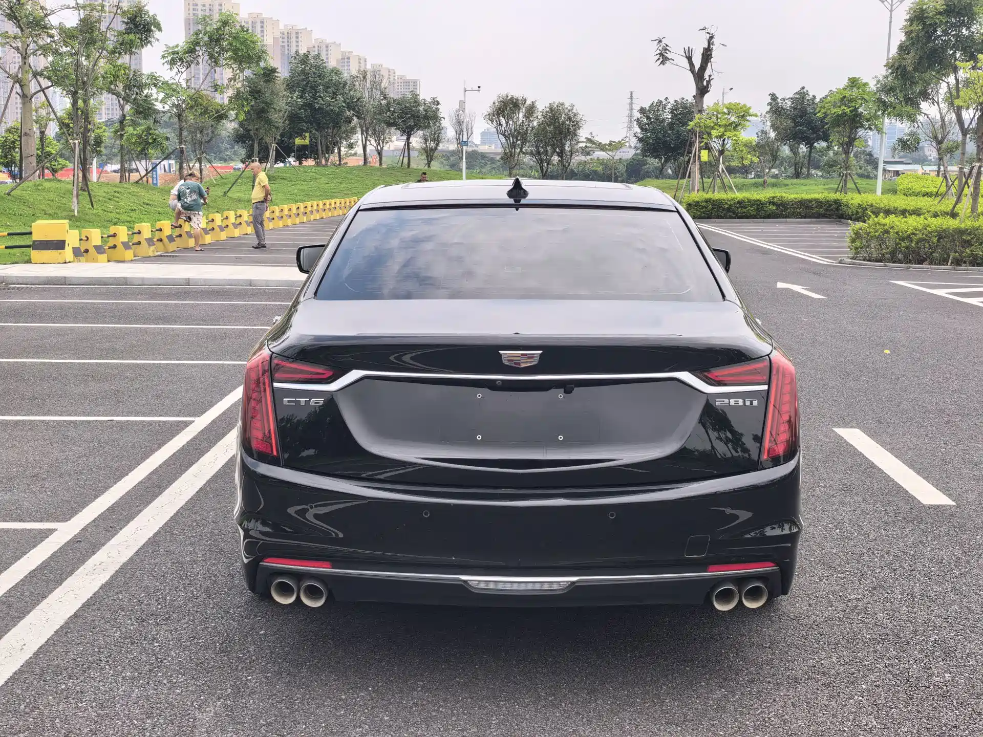 Фото 35 - Cadillac CT6