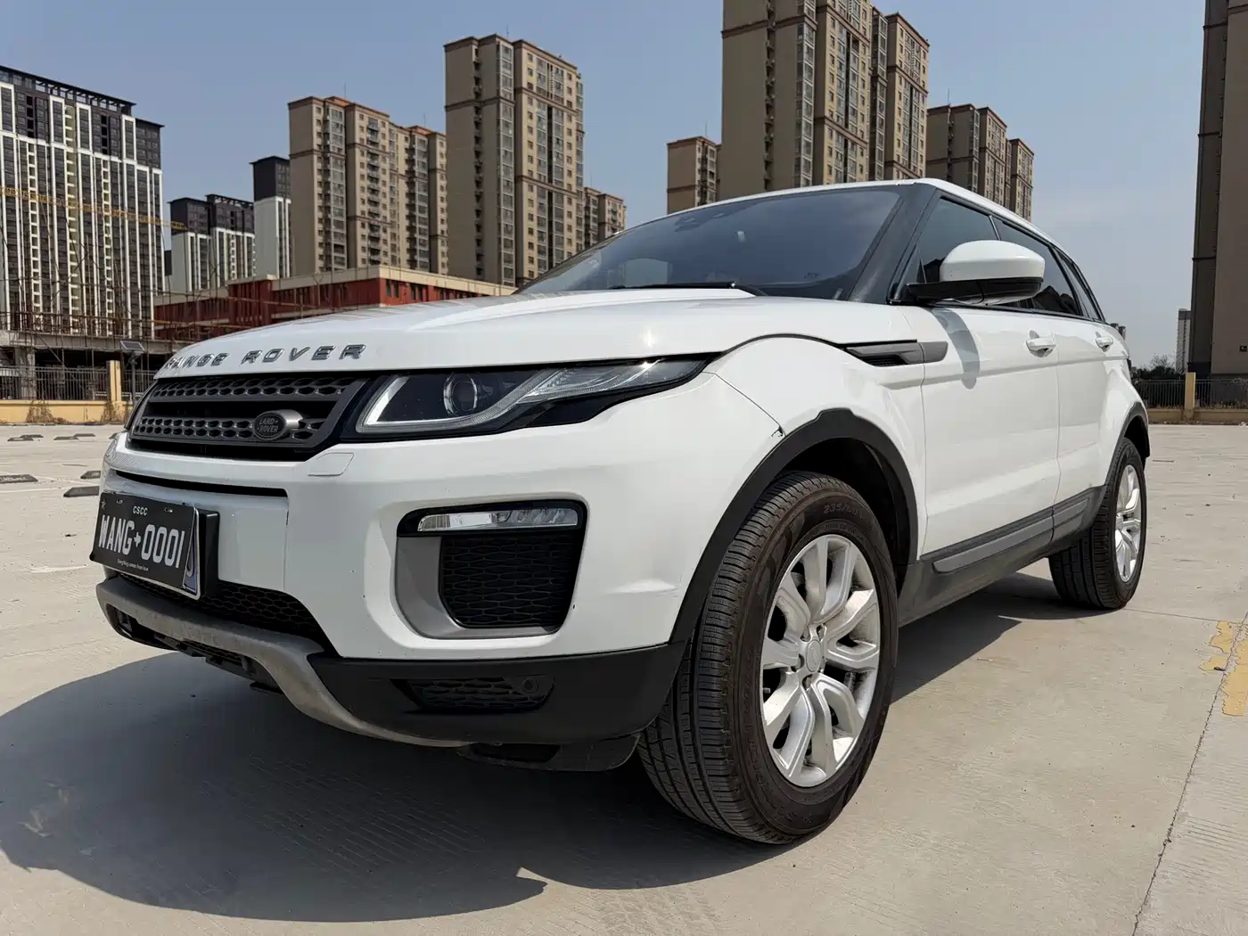 Photo 3 - Land Rover Range Rover Evoque