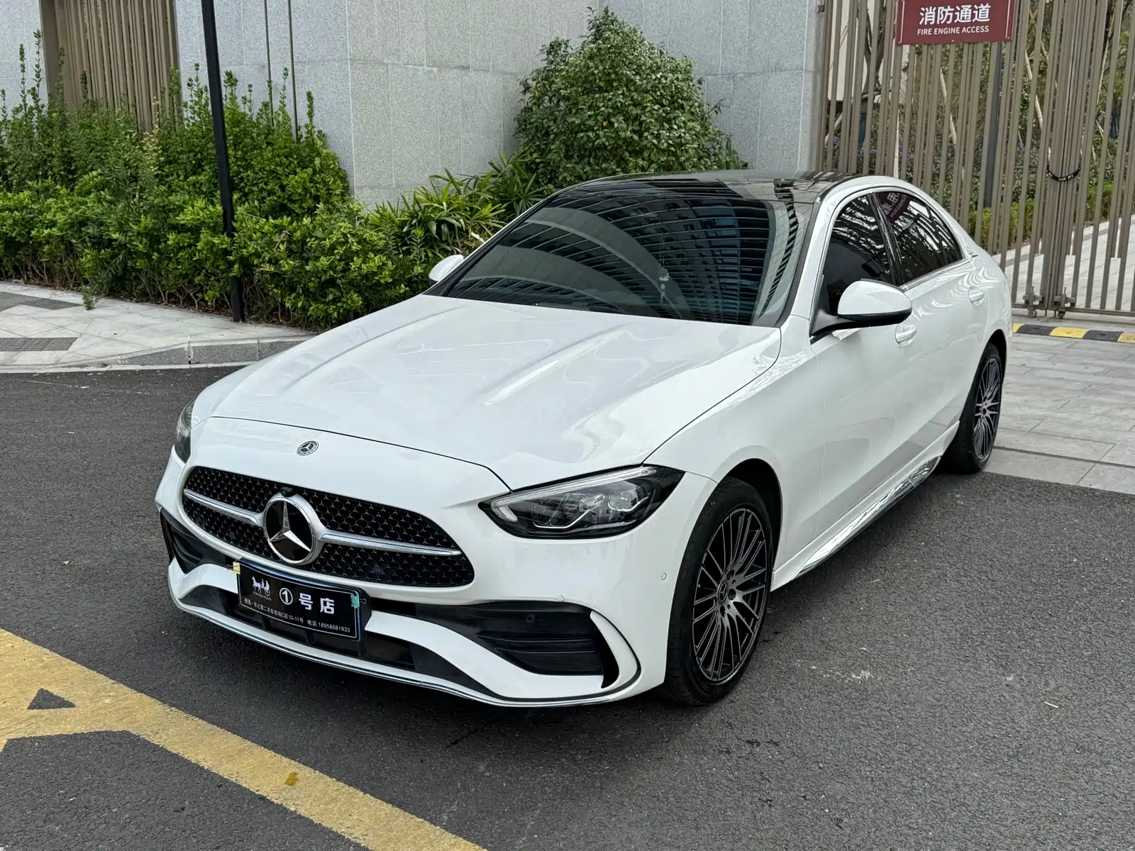 Фото 1 - Mercedes-Benz C-Class