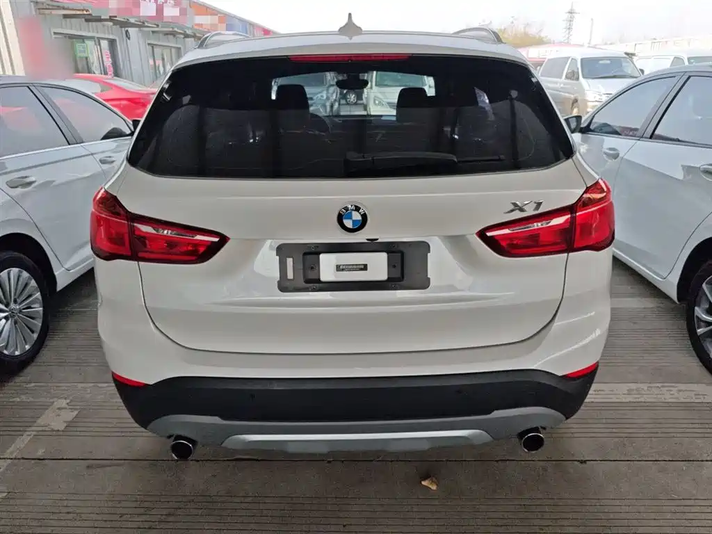 BMW X1 2016 xDrive20Li Luxury Model фото 6