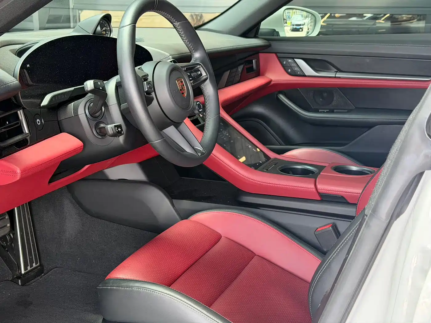 Porsche Taycan 2025 2024 Taycan 4