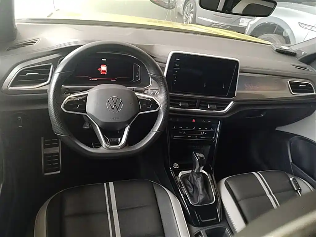 Volkswagen T-ROC 2023 300TSI DSG 2WD Starlight Edition фото 16