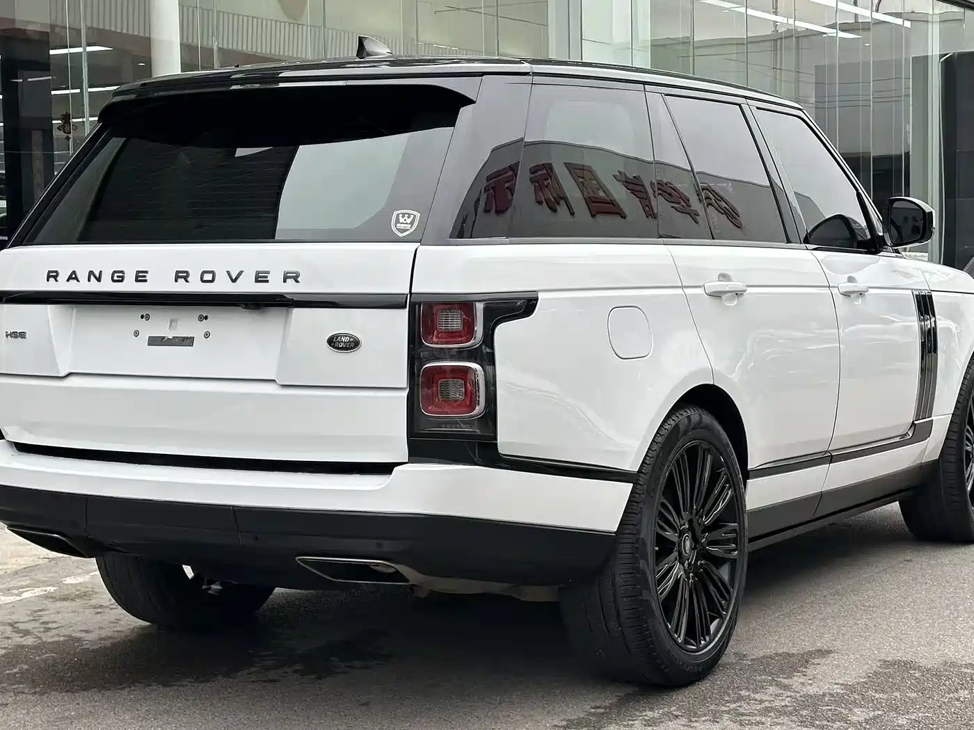 Land Rover Range Rover 2018 3.0 SC V6 Golden Age Edition фото 9