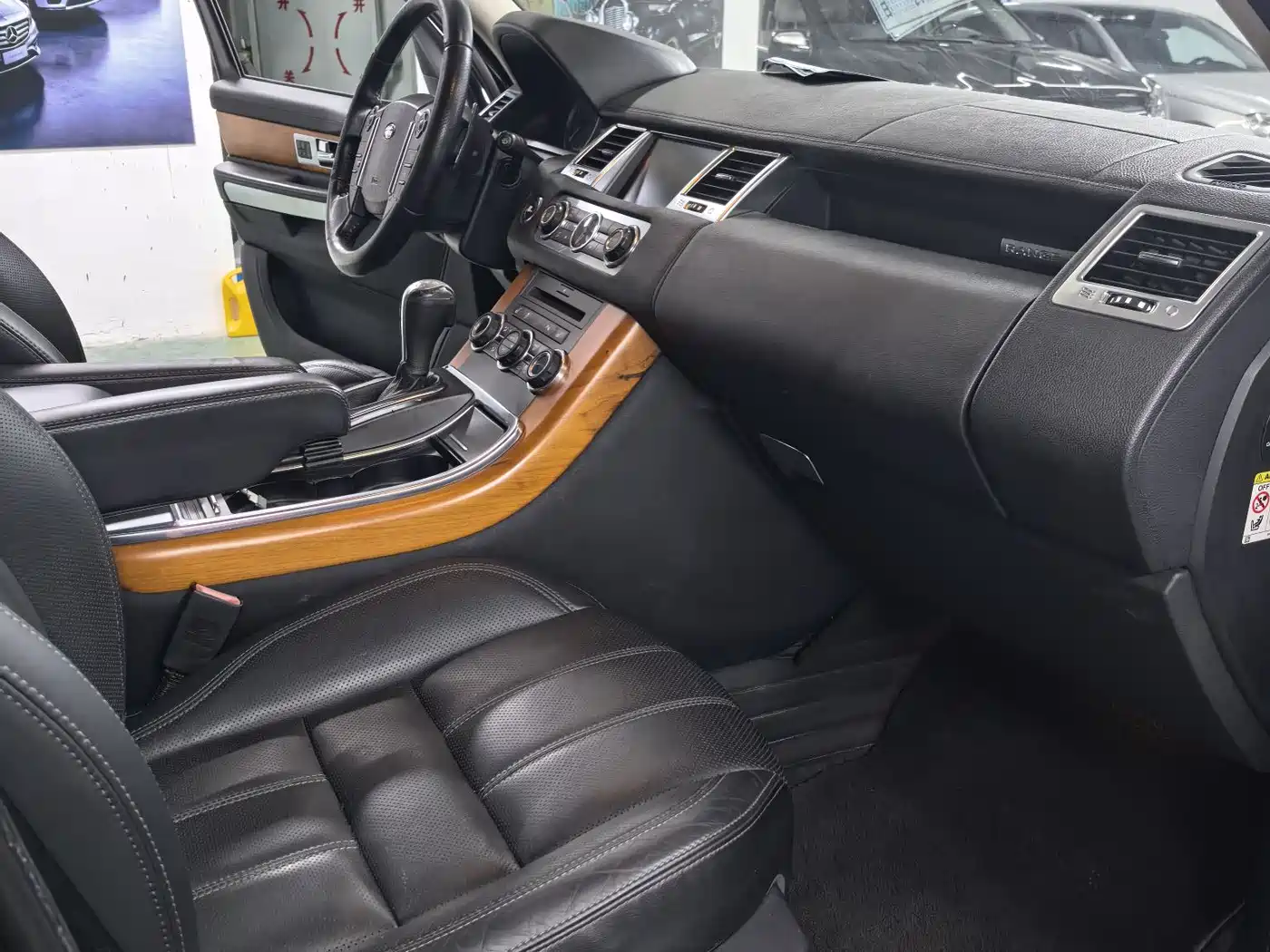 Land Rover Range Rover Sport 2011 2011 5.0 NA V8 HSE