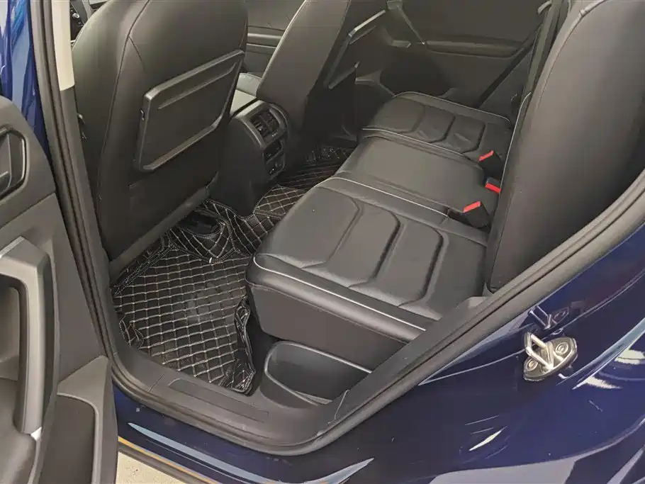 Volkswagen Tiguan 2018 330TSI 4WD Innovation Edition фото 11