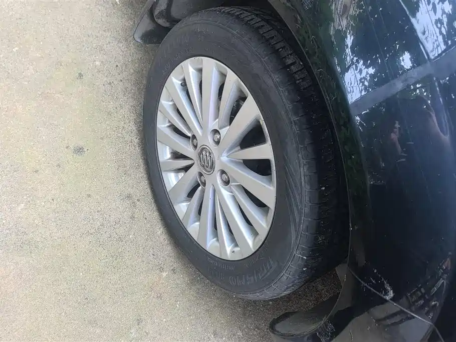 Buick Excelle 2015 1.5L Manual Premium фото 6