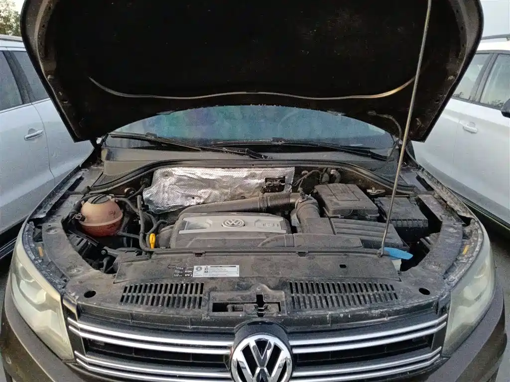 Volkswagen Tiguan 2015 1.8TSI Automatic 2WD Trendline фото 17