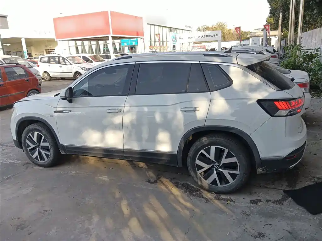 Volkswagen Tayron 2023 300TSI 2WD Luxury Plus Advanced Edition фото 5