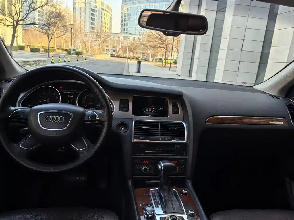 Audi Q7 2013 35 TFSI Progressive фото 8