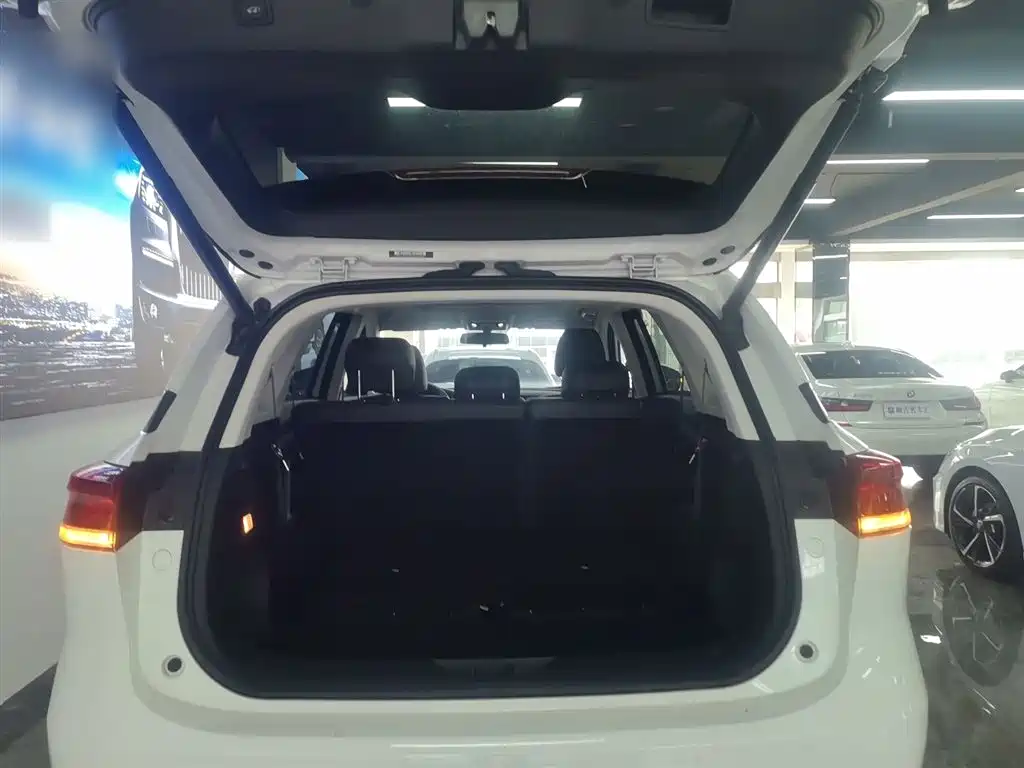 Changan X7 PLUS 2024 2024 1.5T Auto Prestige 7-Seater