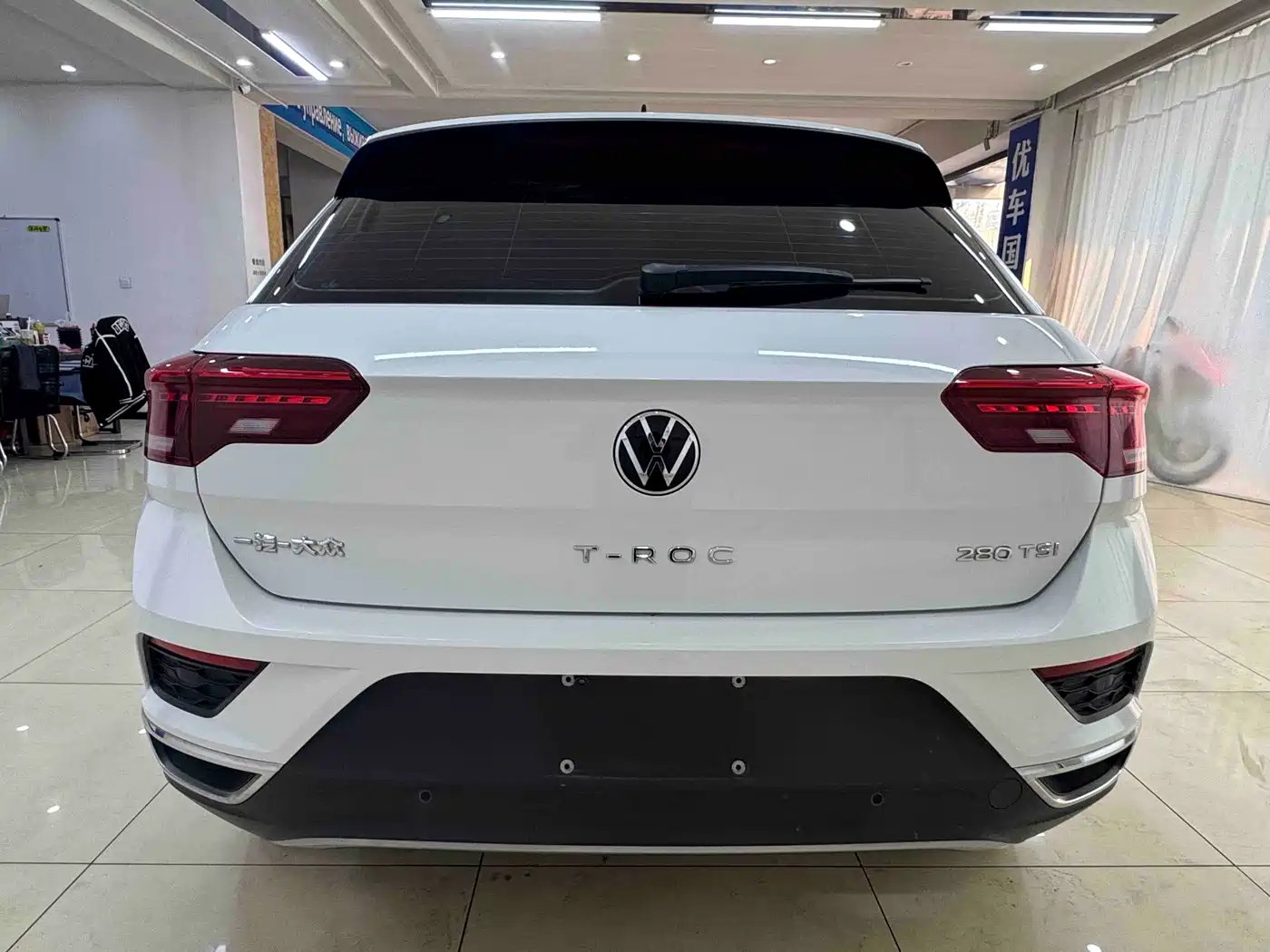 VOLKSWAGEN T ROC EXPLORING SONGS