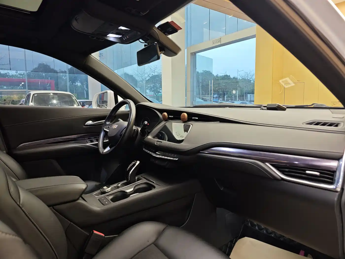 Cadillac XT4 2020 28T 2WD Technology фото 33