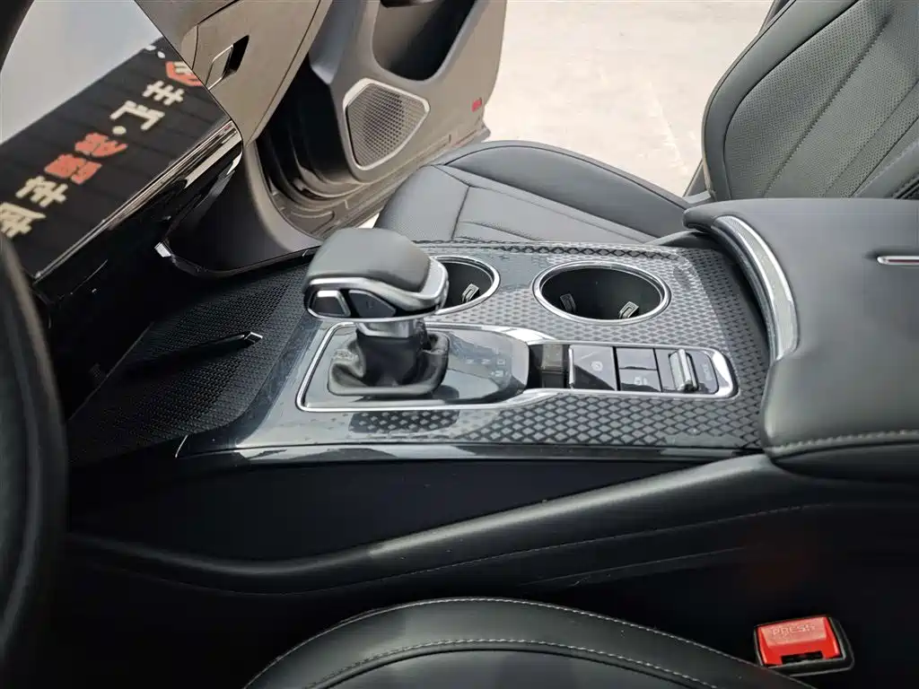 Hongqi HS3 2023 1.5T 2WD Virtue Edition фото 15