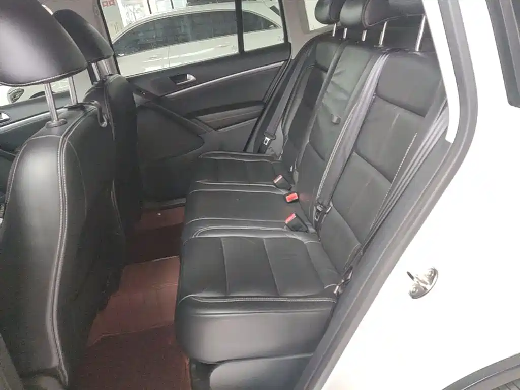 Volkswagen Tiguan 2016 Model 300TSI Automatic 2WD Comfort Edition фото 17