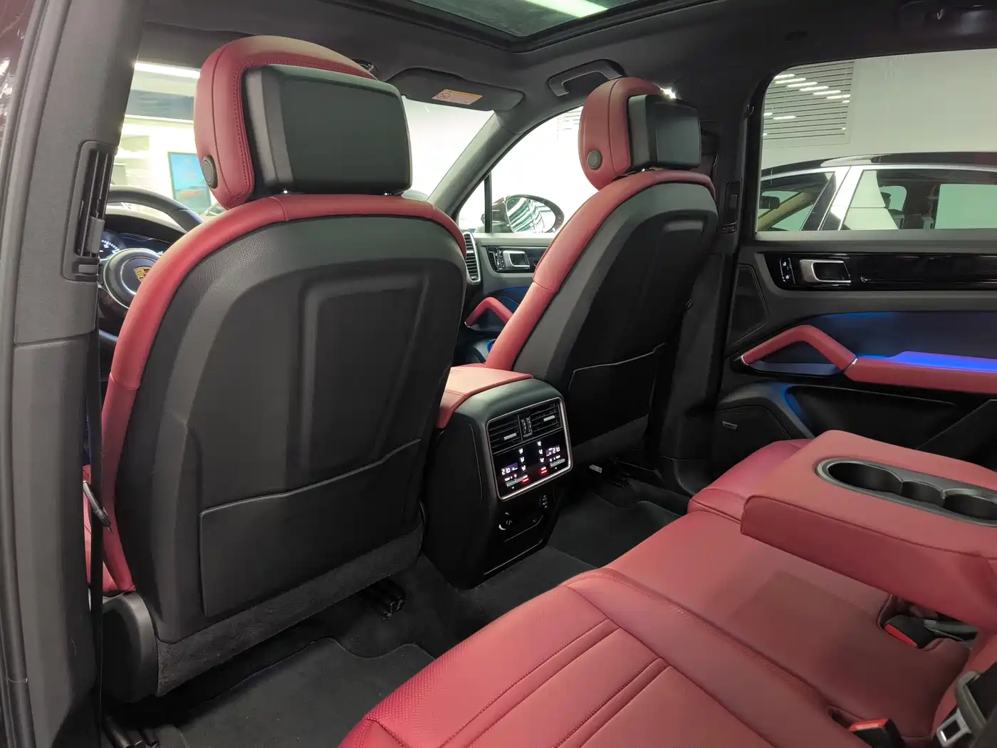 Porsche Cayenne New Energy 2019 Cayenne E-Hybrid 2.0T фото 18