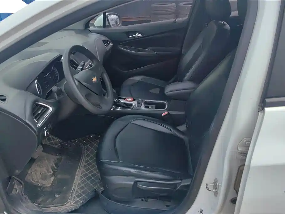 Chevrolet Cruze 2017 1.5L Automatic Pioneer Sunroof фото 9