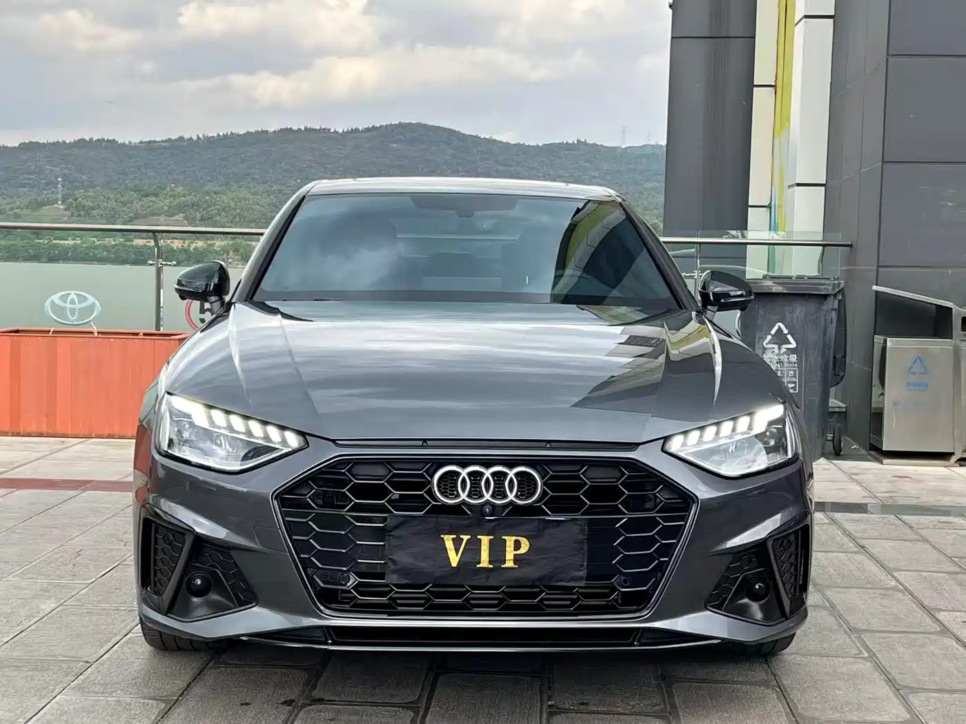 AUDI A4L