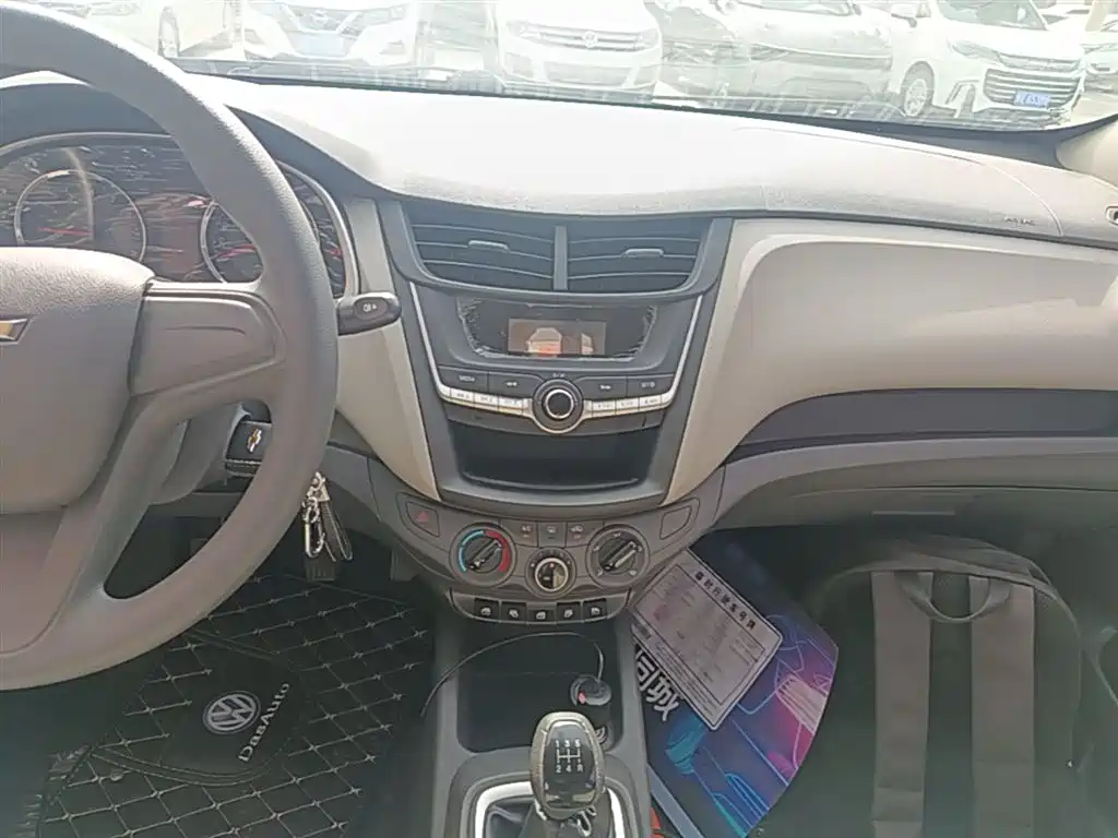 Chevrolet Sail 2016 Sail 3 1.3L Manual Comfort Sunroof Edition фото 13