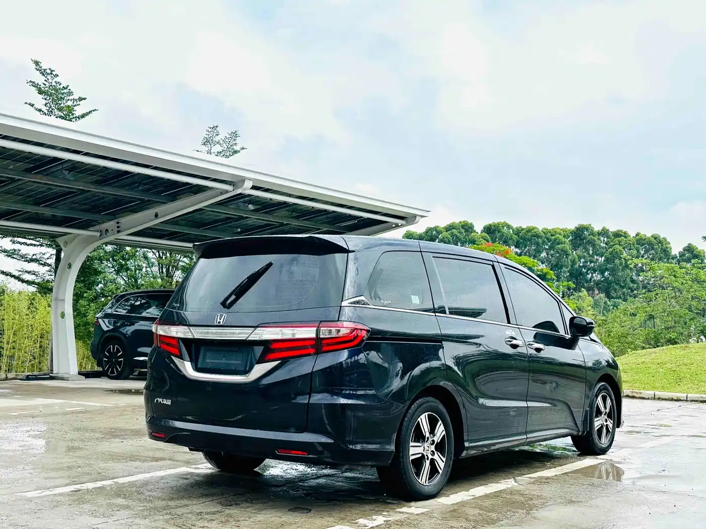 Фото 6 - Honda Odyssey