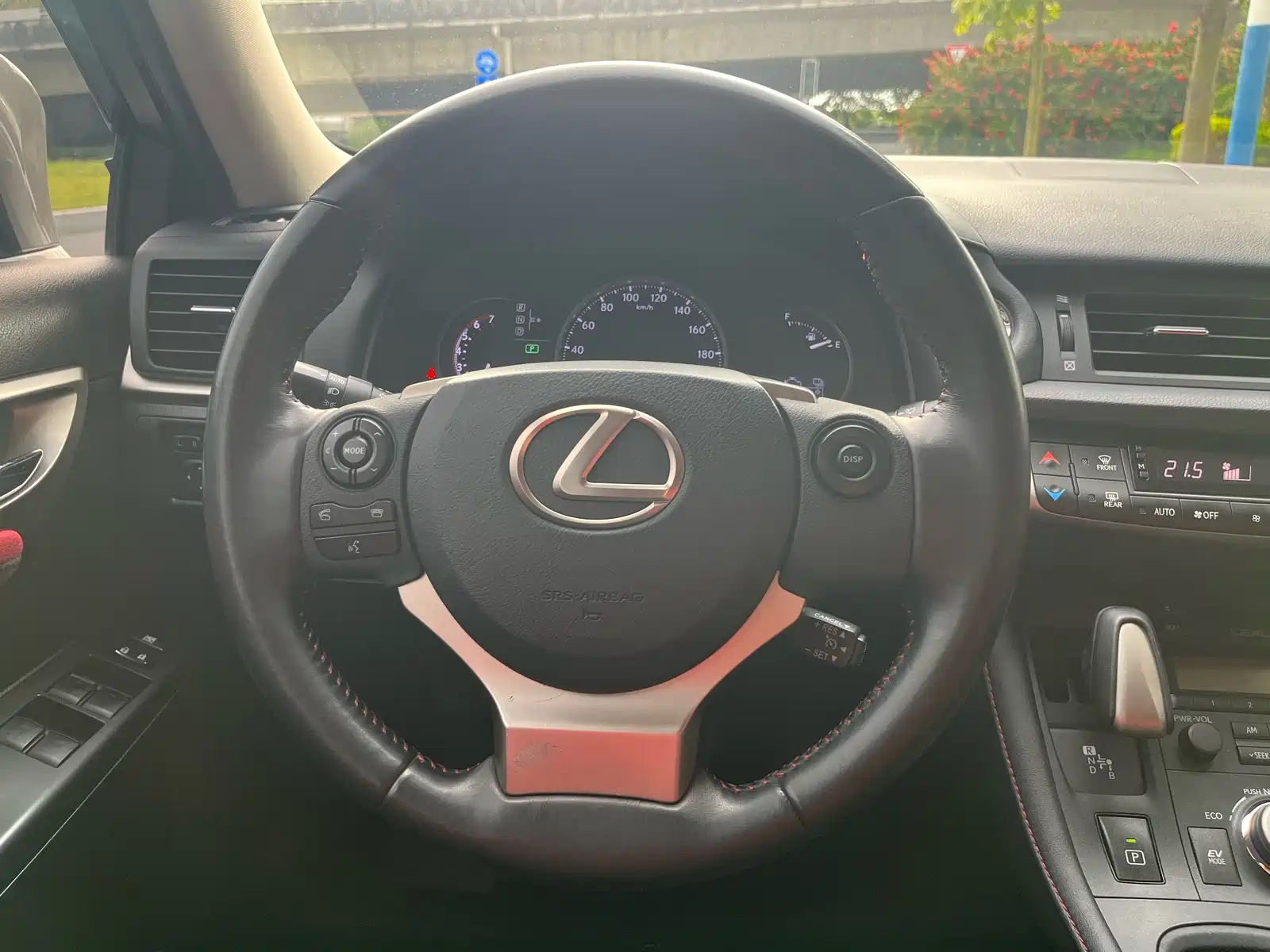 Фото 29 - Lexus CT