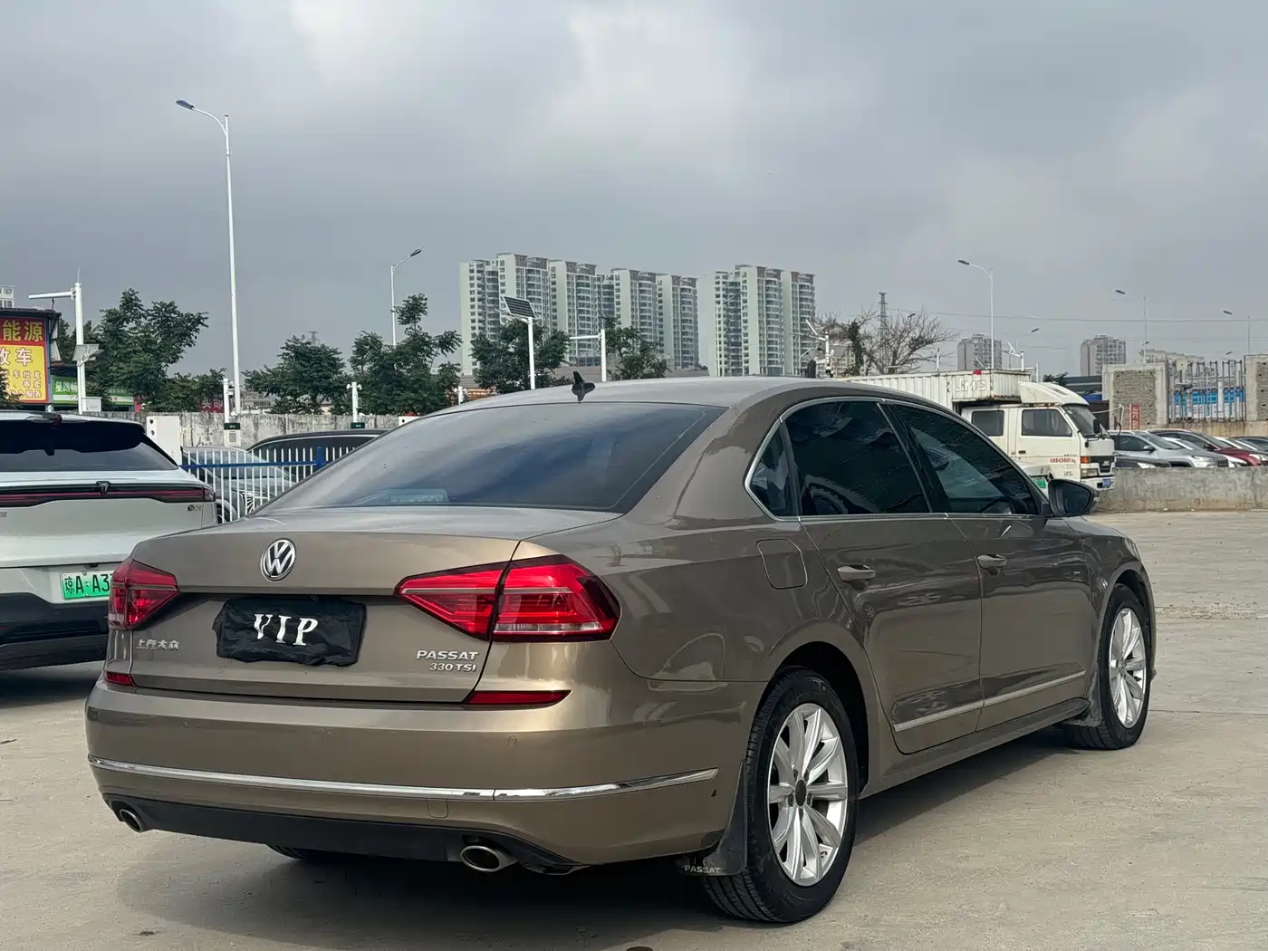 Volkswagen Passat 2017 330TSI DSG Prestige фото 9