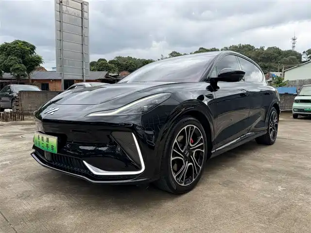 IM Motors IM LS7 2023 100kWh Lux RWD