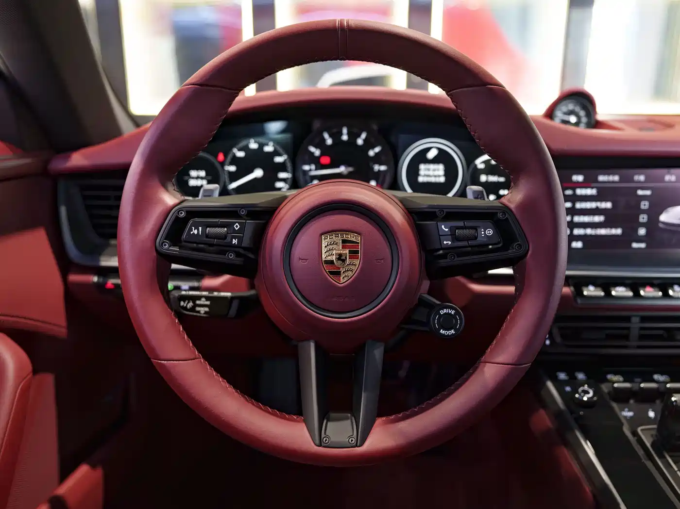 Porsche 911 2023 Carrera 3.0T фото 18