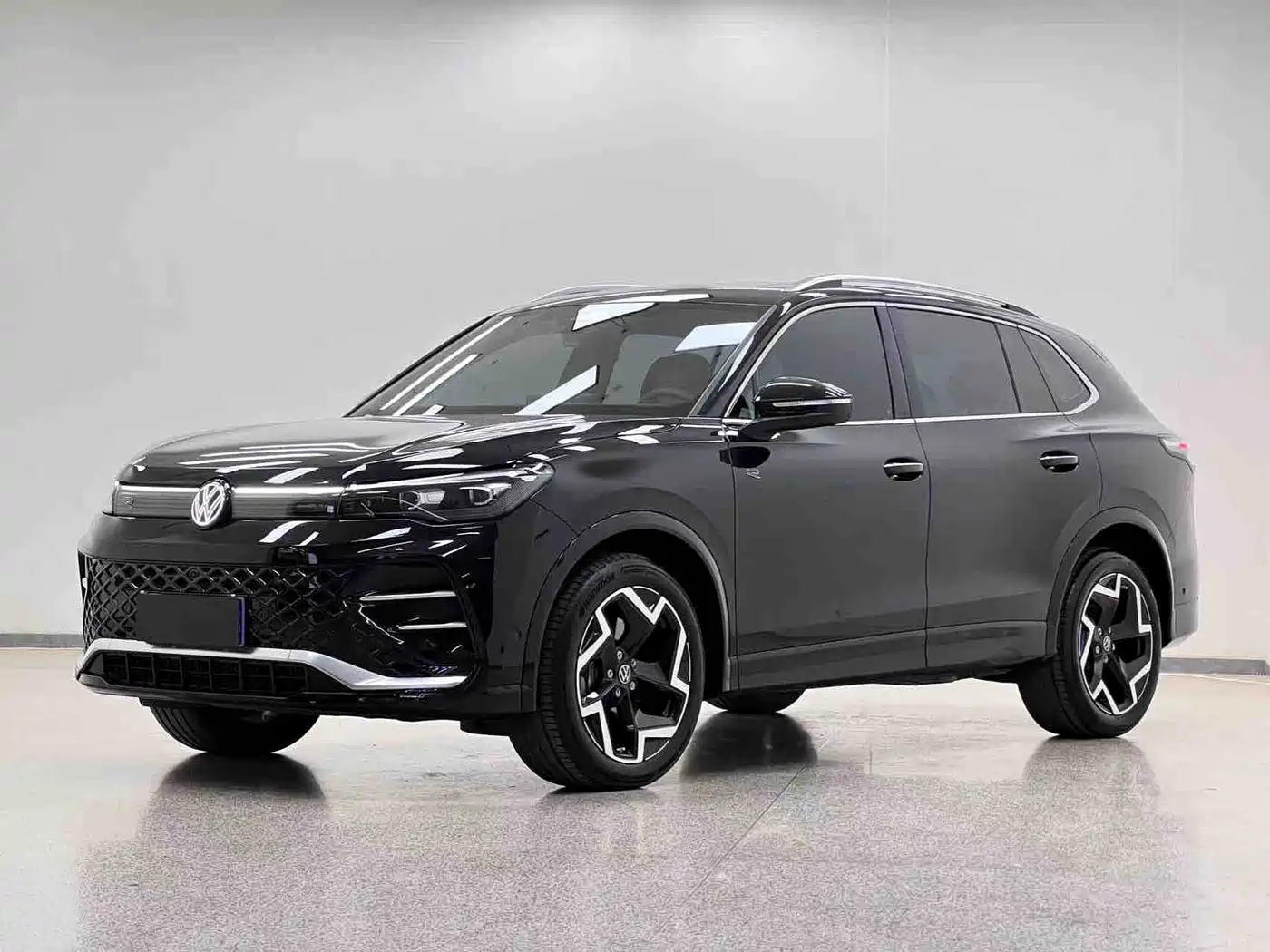 Volkswagen Tiguan L 2025 PRO 380TSI 2WD R-Line Smart Leader Edition