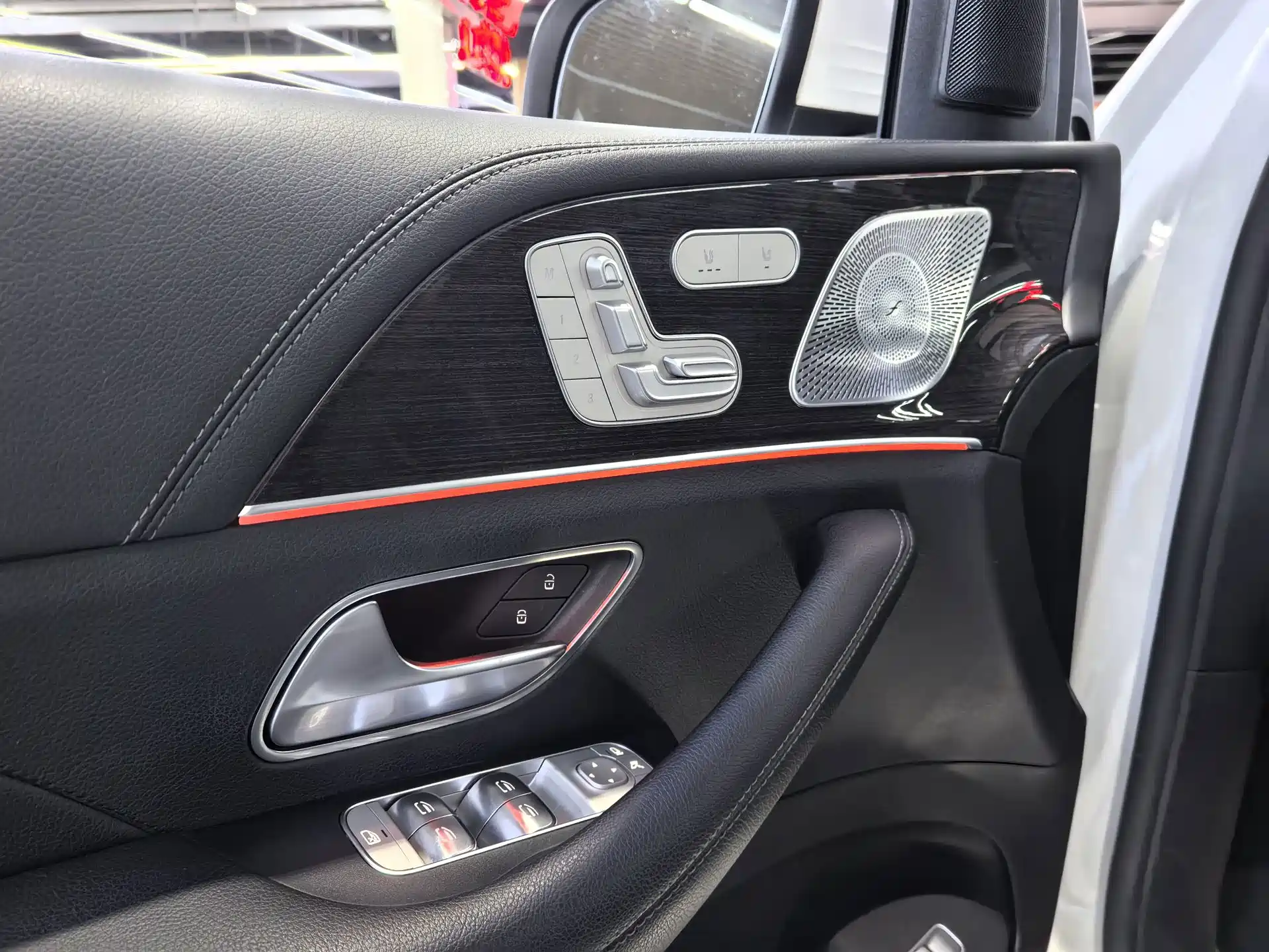 Фото 8 - Mercedes-Benz GLS