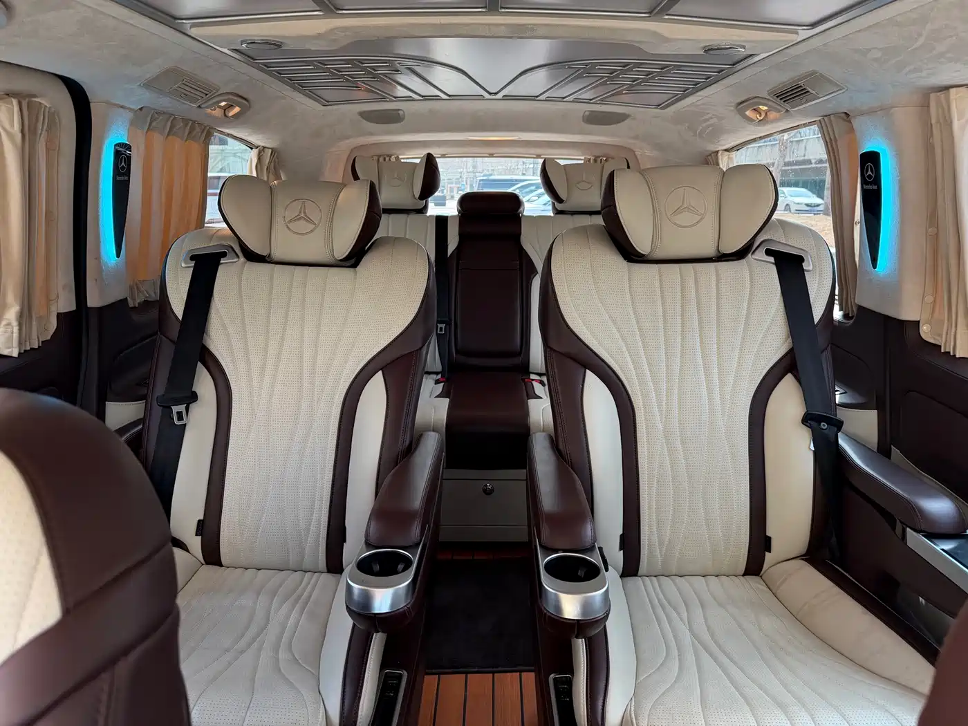 Mercedes-Benz Vito 2021 2.0T Elite 7-Seater фото 8